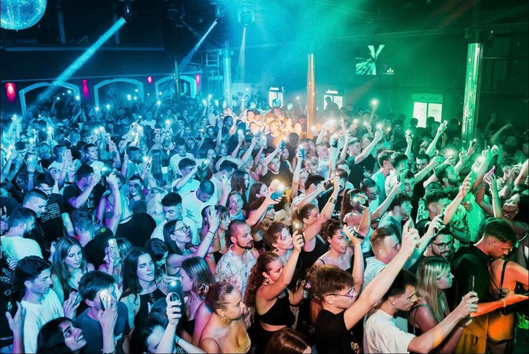 Atraktivna Breskvica stiže u vodičku Haciendu!