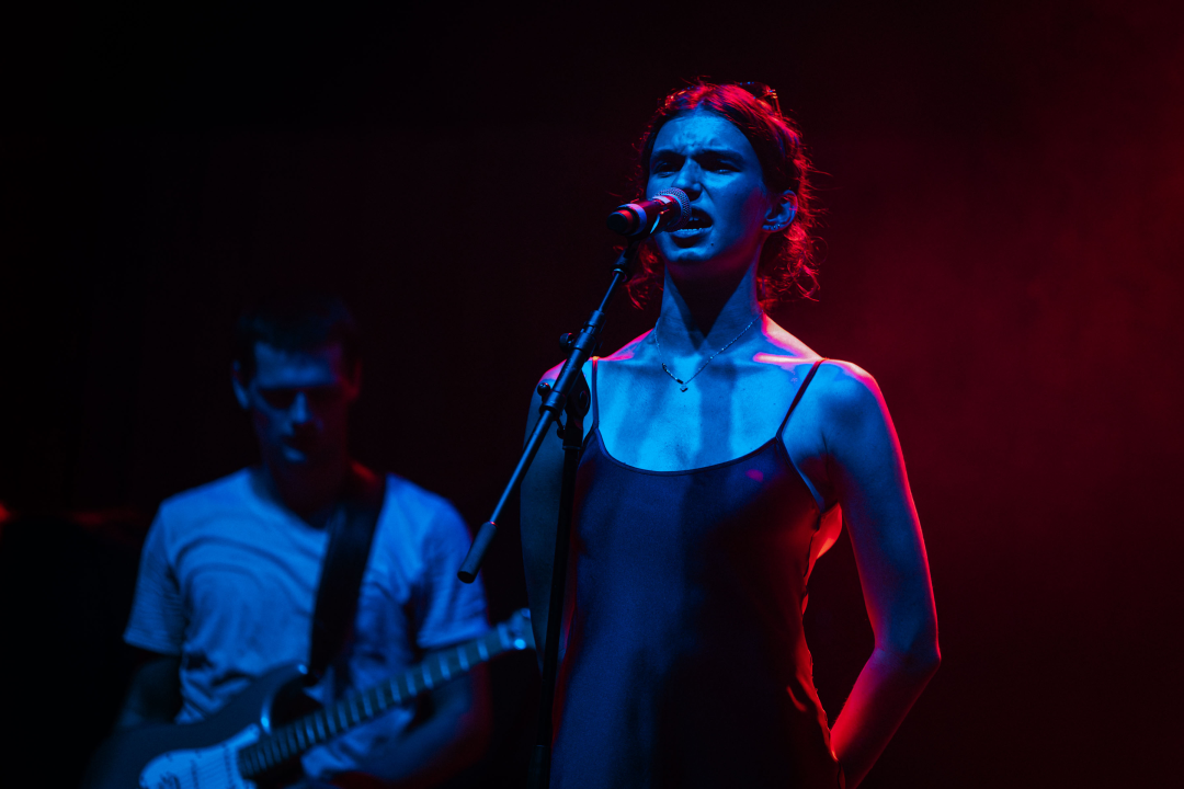 Silente ‘pronašli način’ i raspjevali rasprodanu tvrđavu sv. Mihovila 