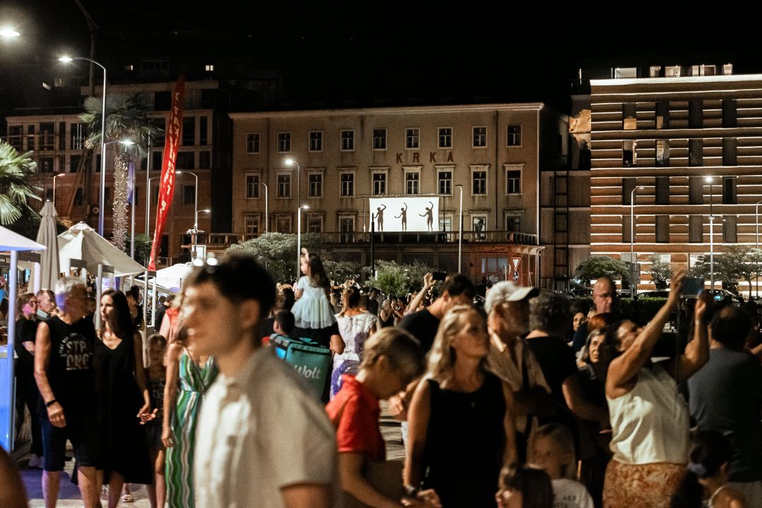 Uz Sjene, Big Band Šibenik i DJ-a obilježen dan kad je Šibenik dobio javnu rasvjetu na izmjeničnu struju