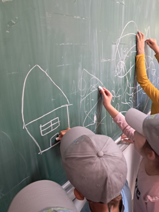 Edukativni susret policajaca i predškolaca DV Tamaris u Vodicama