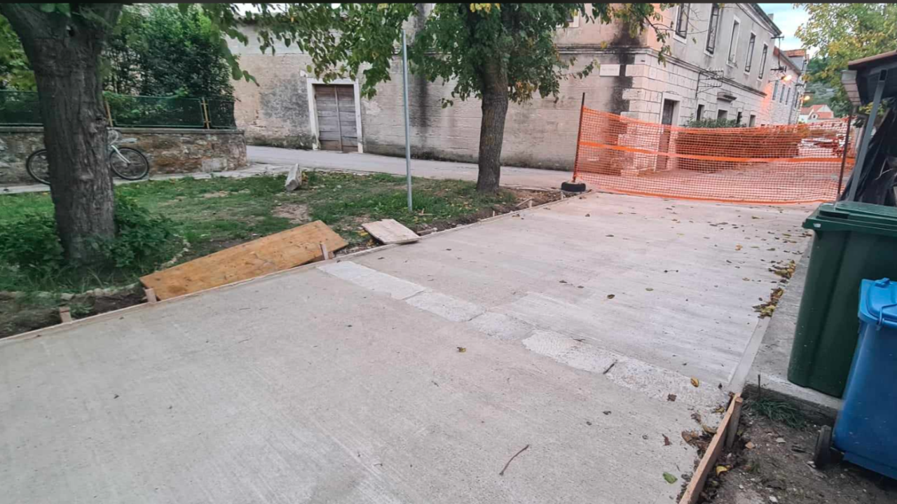 Nova kolnička konstrukcija: Uređuje se Aleja murvi na Zlarinu