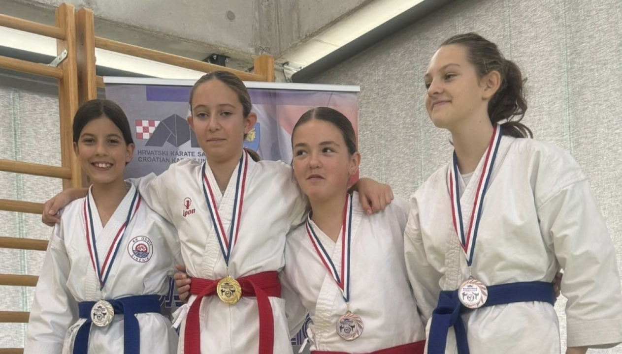 Karate klub Osvit iz Splita se vraća s 15 medalja, uz drugo ekipno mjesto u katama