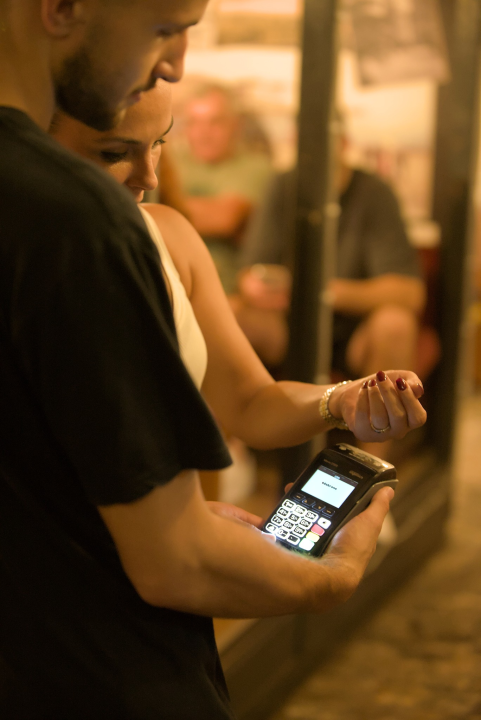 Šibenski haker Denis Periša se zaručio: Naravno, zaručnički prsten je poseban, a i tehnološki napredan 