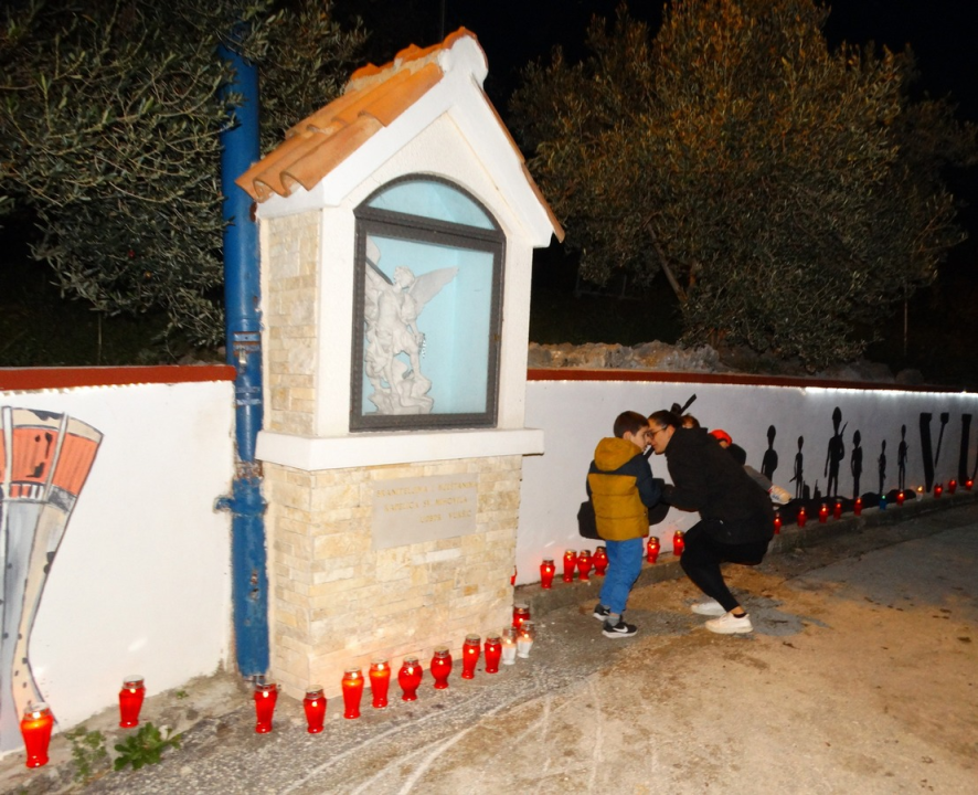 Vukšić zapalio svijeće  u znak sjećanja za Vukovar i Škabrnju  