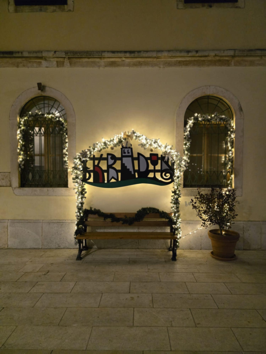 Blagdanska čarolija grada na Krki: Skradin zasjao u božićnom ruhu