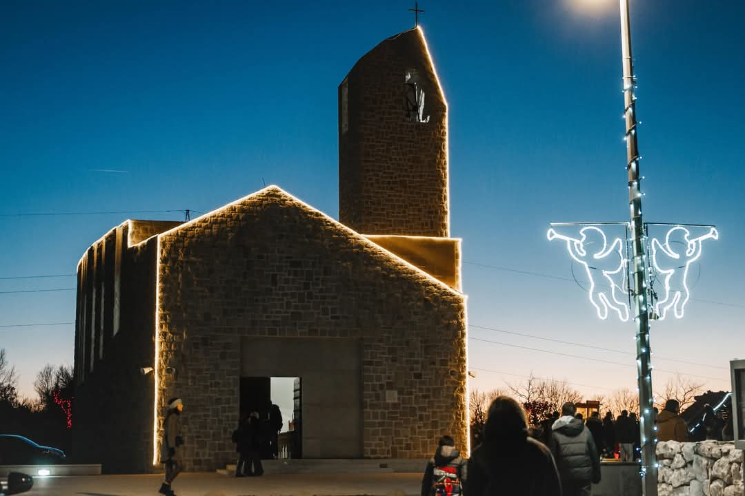 U Čavoglavama uprizorene žive jaslice. Pogledajte kako je bilo