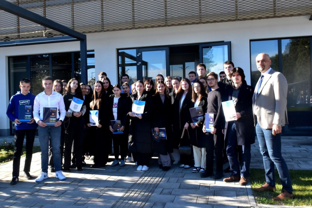 Županija dodijelila 34 učeničke i studentske stipendije