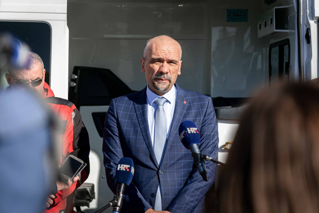 Zavod za hitnu medicinu Šibensko-kninske županije bogatiji za dva nova sanitetska vozila