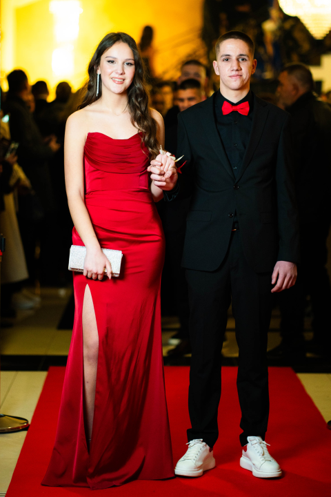 FOTOGALERIJA Zavirite na blještavi Maturalni ples Ekonomske škole (1)