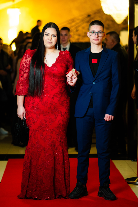 FOTOGALERIJA Zavirite na blještavi Maturalni ples Ekonomske škole (1)