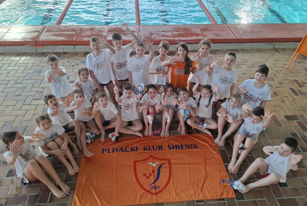 Plivačice Šibenika Pešić i Ljepava srebrne u zadnjem kolu 'Otvorene splitske lige'