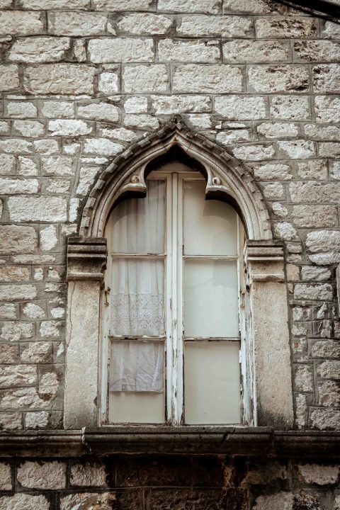 Gorica zimi: U starom šibenskom kvartu 'nema pasa', ali nađe se poneka mačka