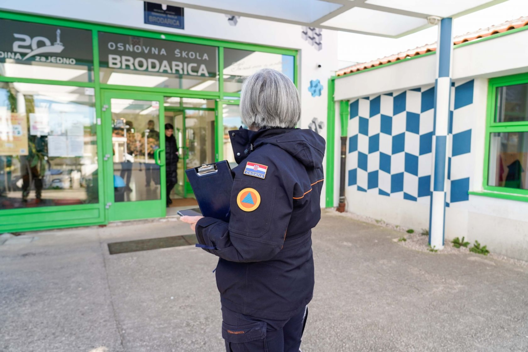 Evakuirana OŠ Brodarica: Bez brige, to je bila samo vježba 