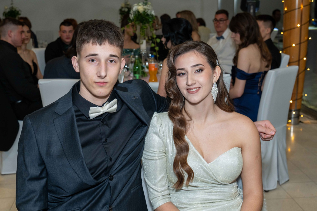 Zavirite na maturalni ples šibenske Medicinske škole (2)