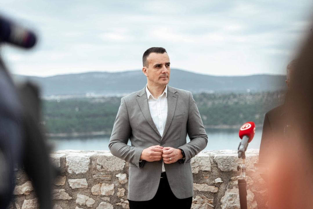 FOTOGALERIJA Paško Rakić i službeno kandidat HDZ-a za župana, a ima i slogan: 'Vrime je da i županija uspije'