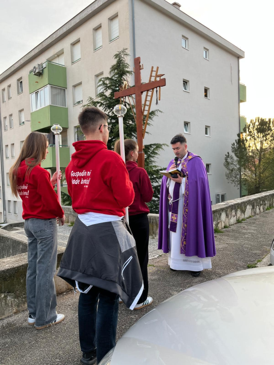 Vjernici župe Svetog Jeronima okupili su se u molitvi križnog puta