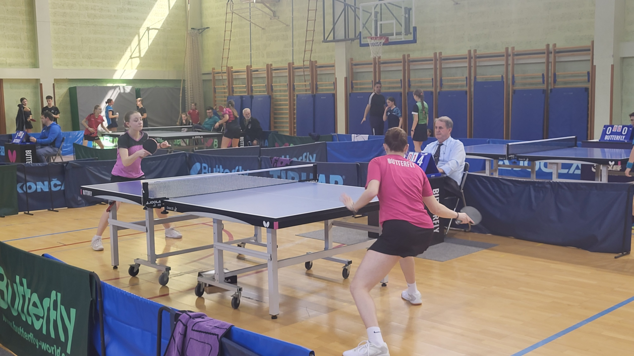 FOTO: Stolnotenisačice Šibenika nastupile u Krapini, Vilmi Despot bronca