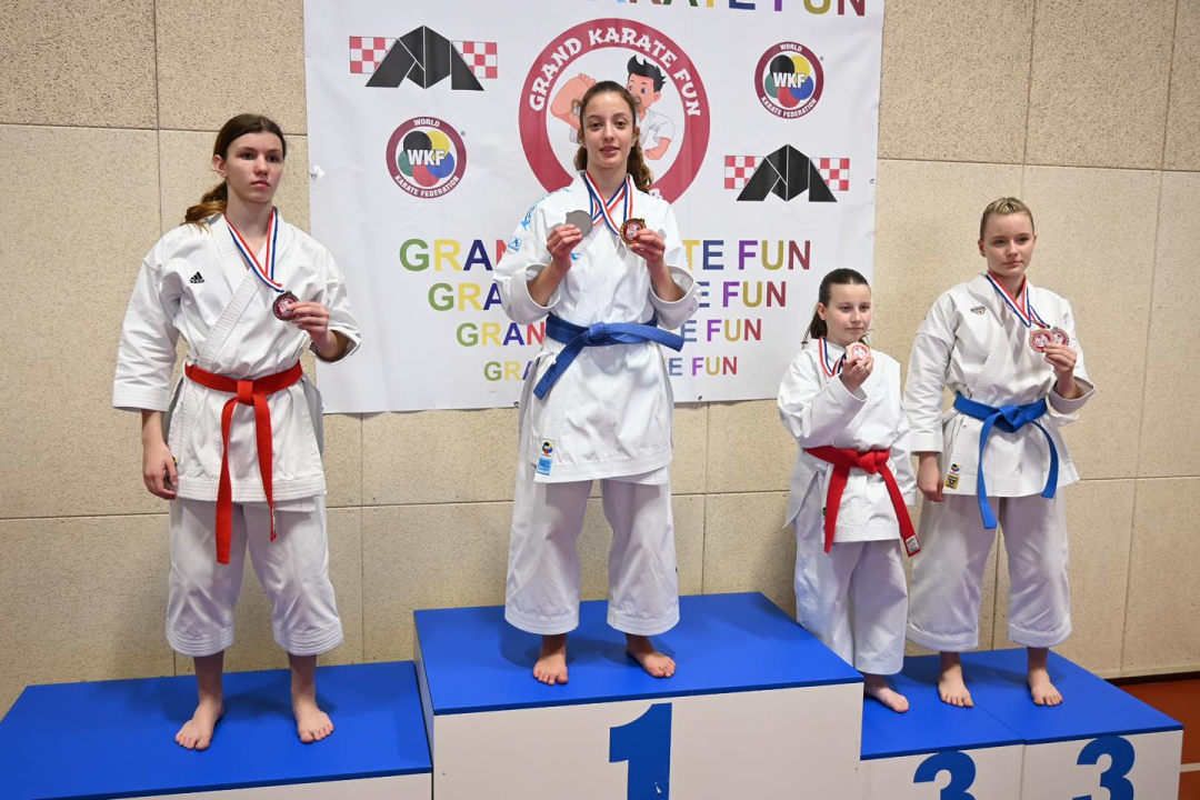 FOTO: Karataši Okita donijeli u Vodice titulu najboljeg kluba na '4. Grand Karate Funu'