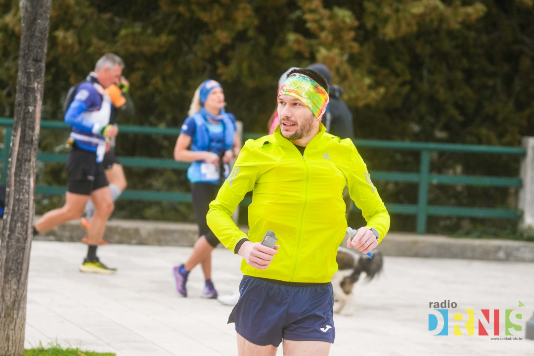 Promina Trail 2025: Kiša i vjetar nisu zaustavili rekordan broj trkača