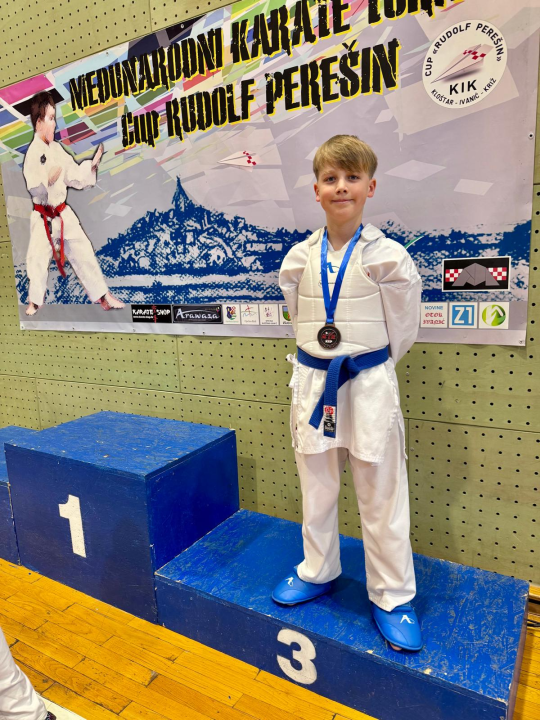 FOTO: Karataši Phoenixa uspješni na turniru u Križu, klub najbolji u borbama, drugi ukupno