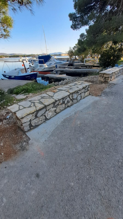 Završeni radovi na sanaciji pomorskog dobra u Brodarici, Grebaštici, Zablaću i na Jadriji