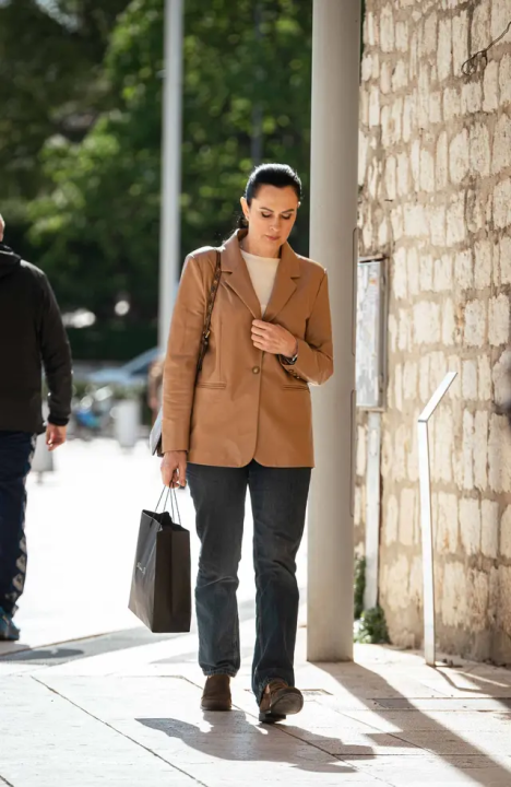 FOTO: Šibenčanke biraju klasiku: Neutralne boje i modni dodaci vladali ulicama 