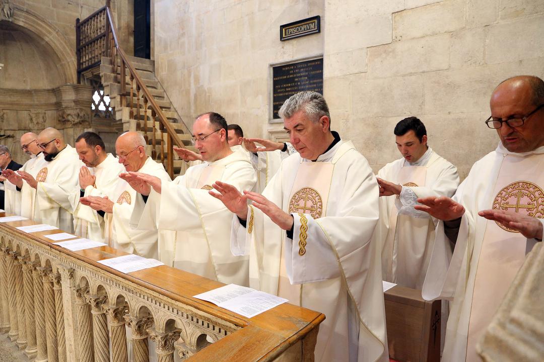 Održana misa posvete ulja u katedrali sv. Jakova