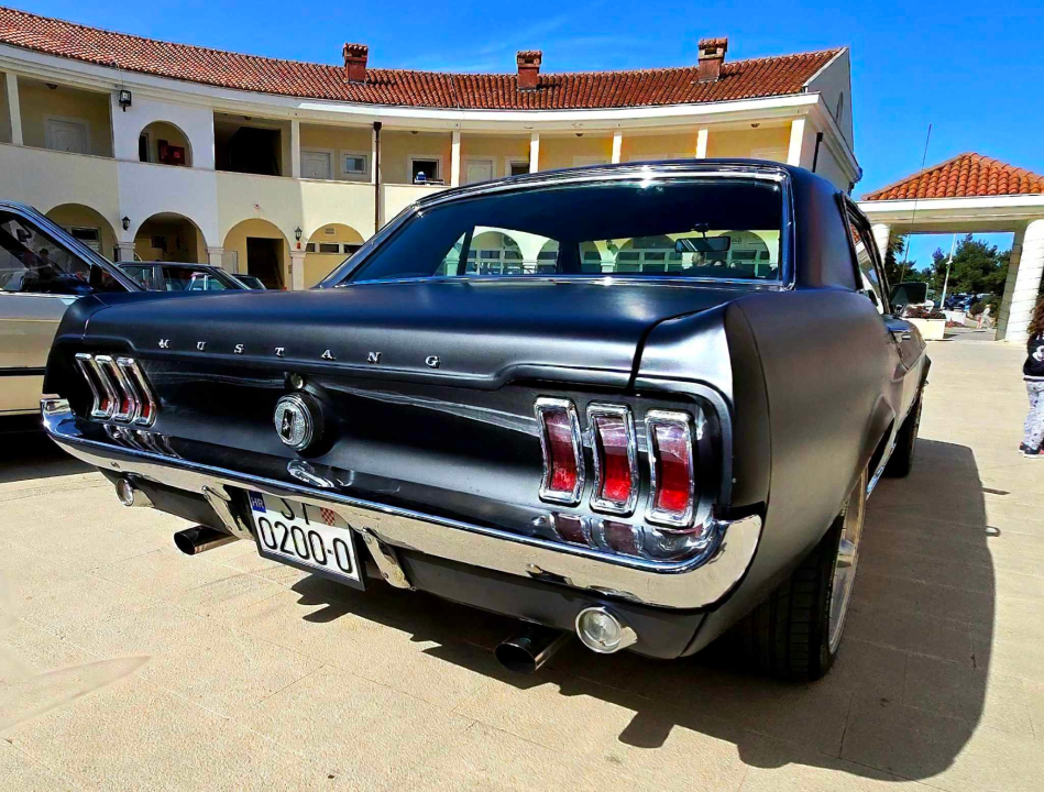 Rogoznica proslavila Uskrs uz tradicionalni doručak i izložbu oldtimera