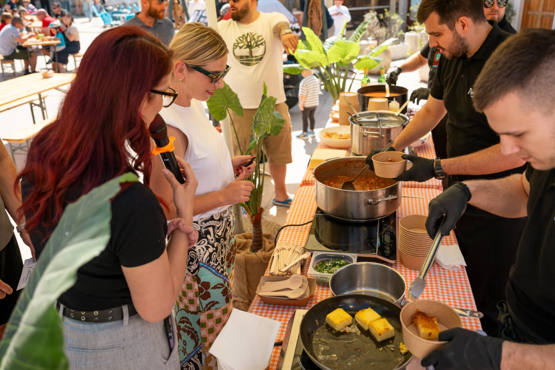 'Taste like...marenda' u Primoštenu: U dobroj hrani i zabavnom programu uživali i domaći i furešti