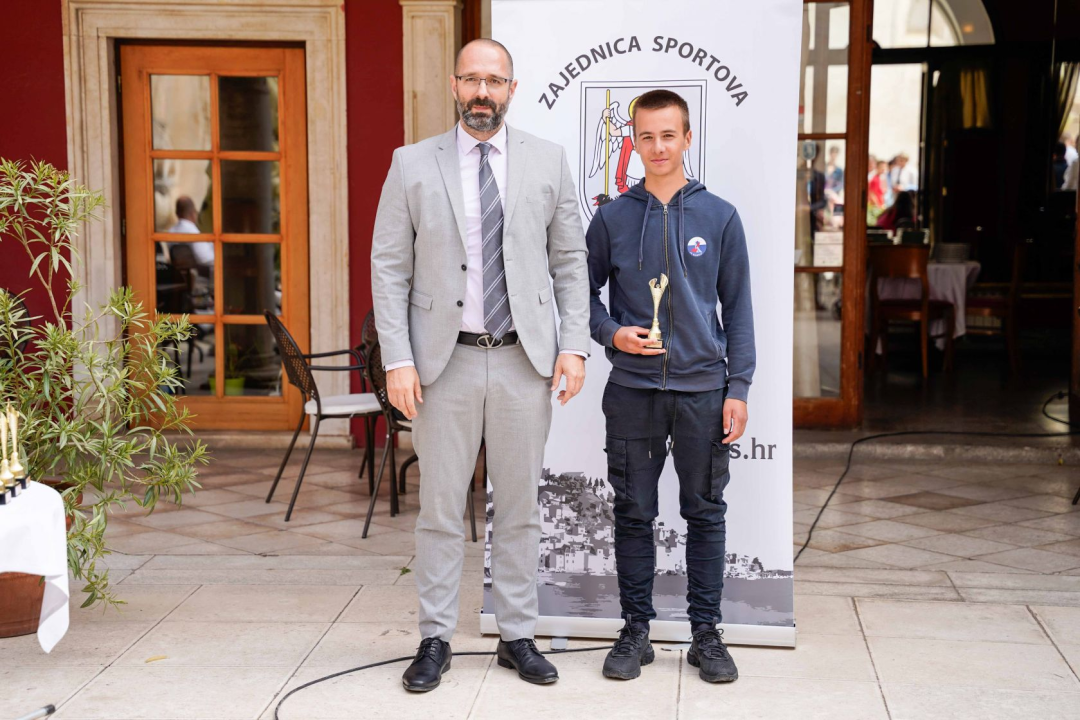 Mladi šibenski sportaši dobili priznanja i nagrade za uspjehe na nedavnim natjecanjima