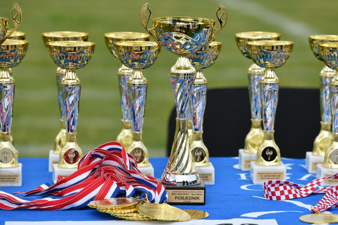 FOTO Šibenski dječji vrtići natjecali se 23. put u zabavnim sportskim disciplinama