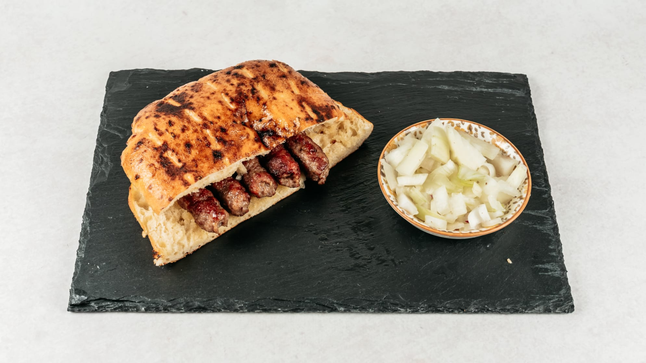 FOTO Glazba uživo i vrhunska spiza – Bore i Ermin u restoranu Mačak!