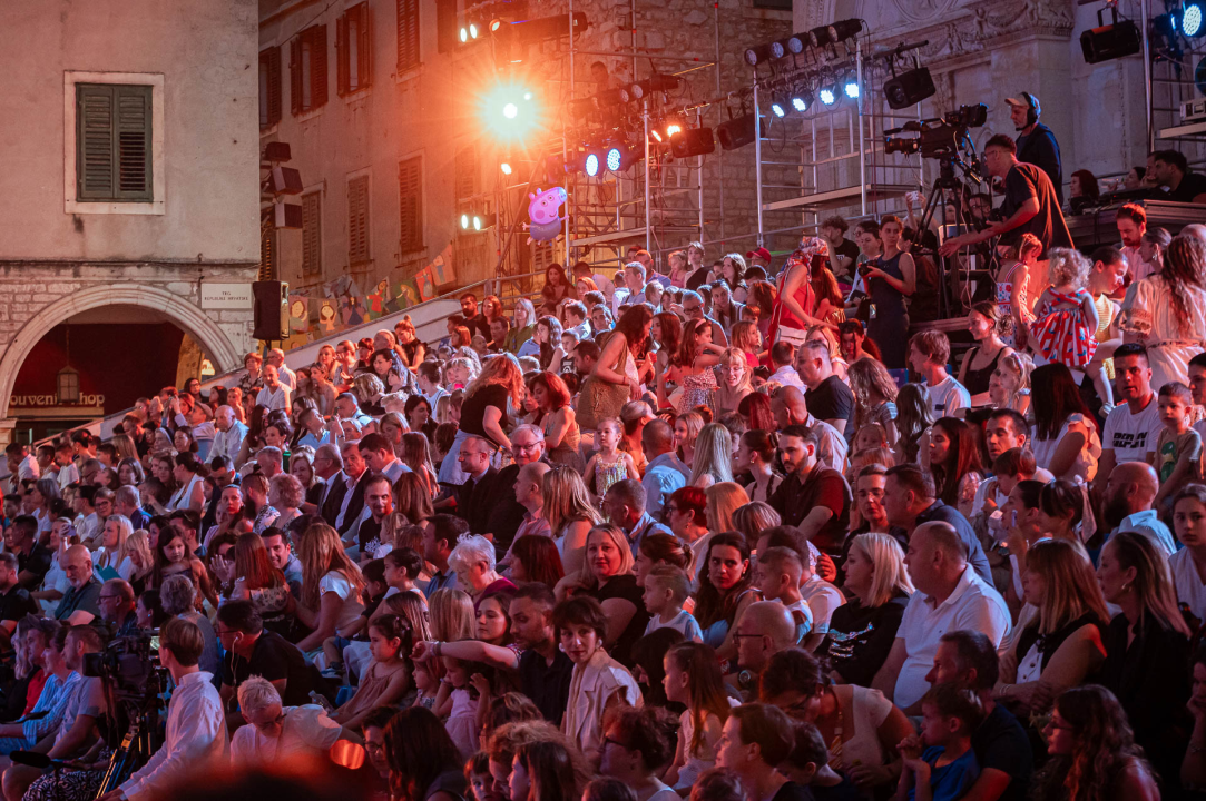 Otvoren 65. Međunarodni dječji festival uz glazbu i čarobni mjuzikl