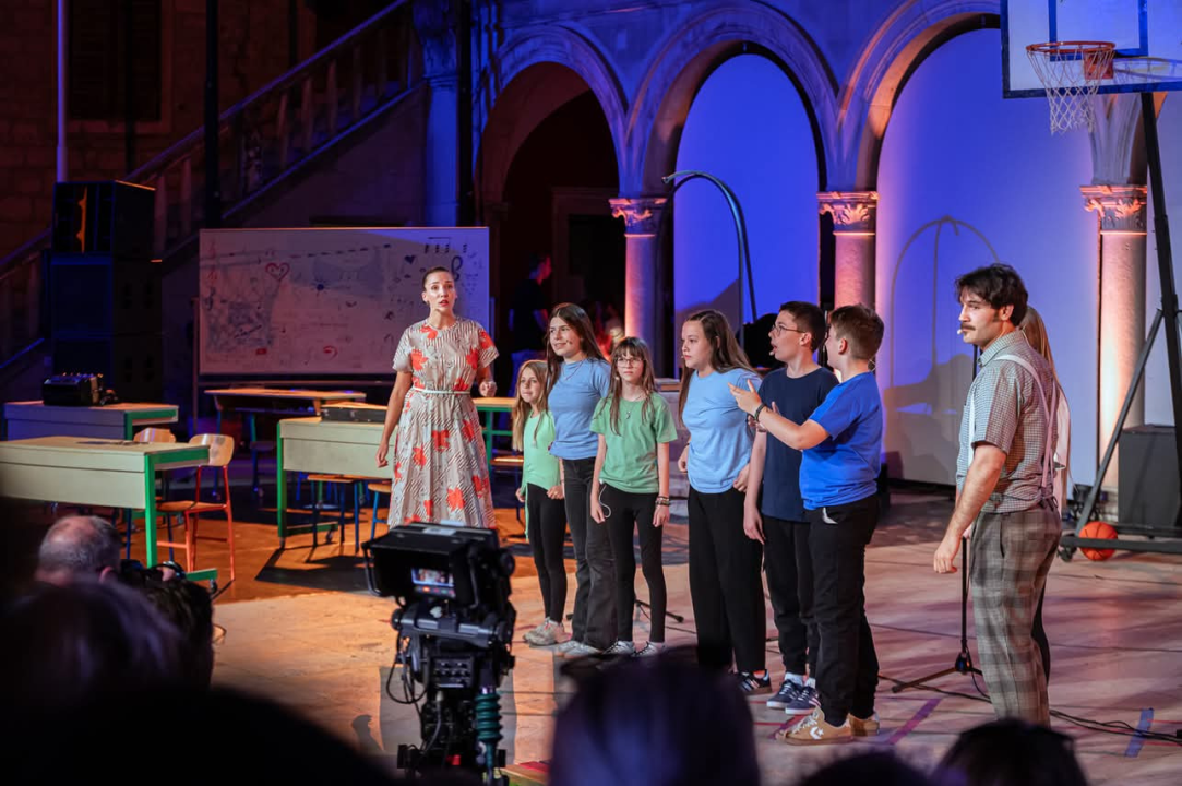 Održana generalna proba: Svečano otvaranje 65. MDF-a u Šibeniku uz mjuzikl, vatromet i feštu do ranih jutarnjih sati