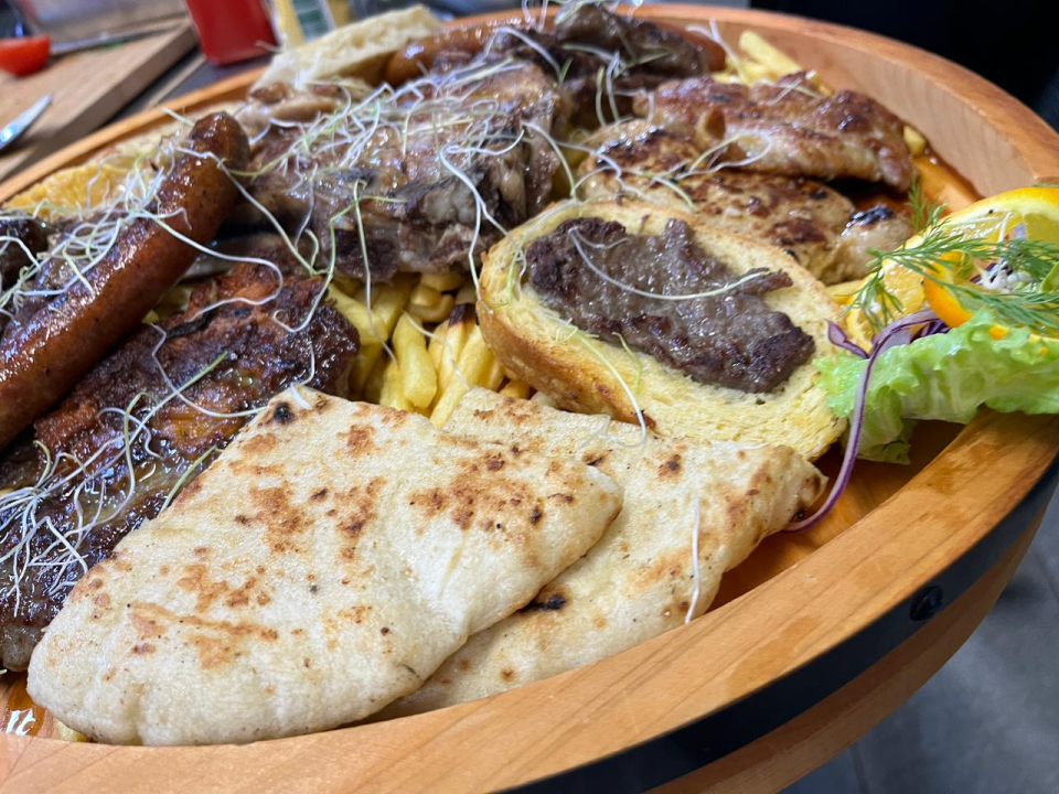 FOTO Uživajte u okusu domaće kuhinje uz gotova jela restorana Mačak!