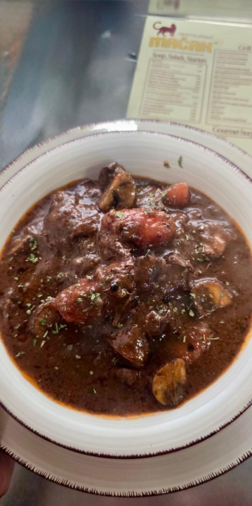 FOTO Uživajte u okusu domaće kuhinje uz gotova jela restorana Mačak!