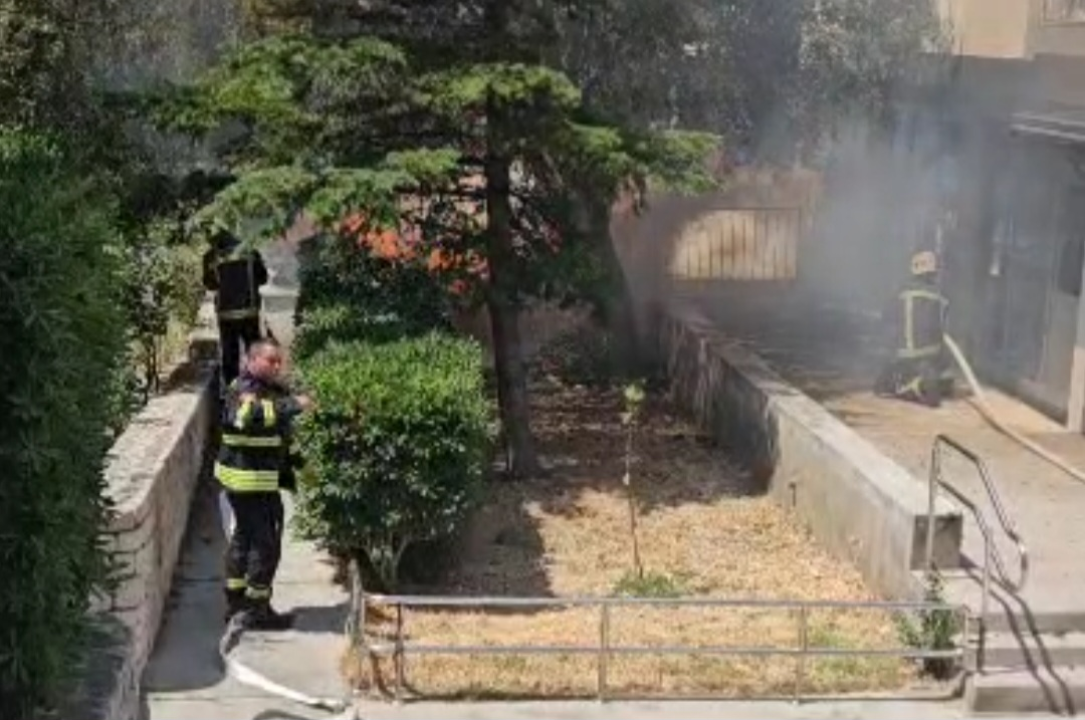 Zapalio se drveni otpad kod Bermuda