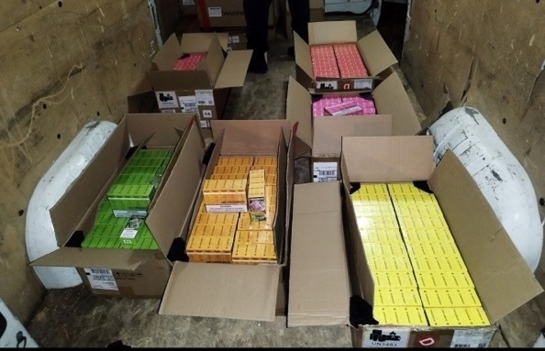 Carinici kod Kistanja zaplijenili hrpu e-cigareta i igračaka