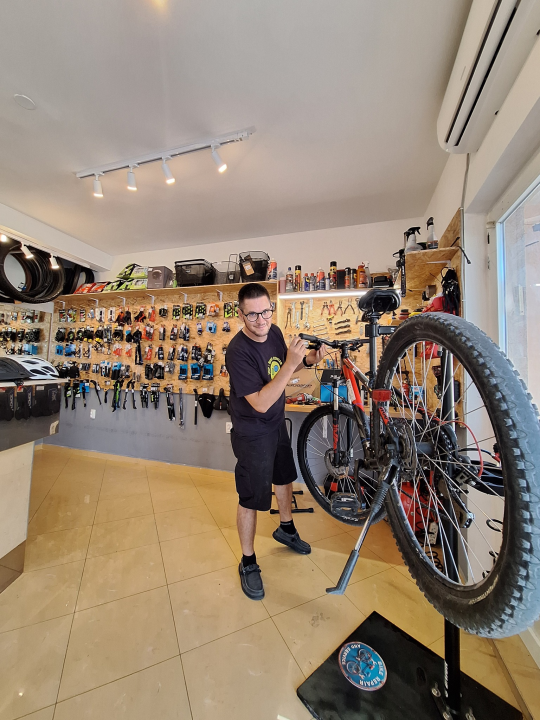 Otvoren je Jop Bike Centar: Servis, trgovina i pomoć na cesti za bicikliste