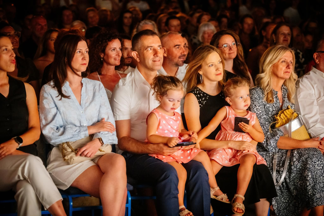 Svečano otvoren GOODfest u Drnišu: Kazalište, glazba i kultura ponovno u središtu grada