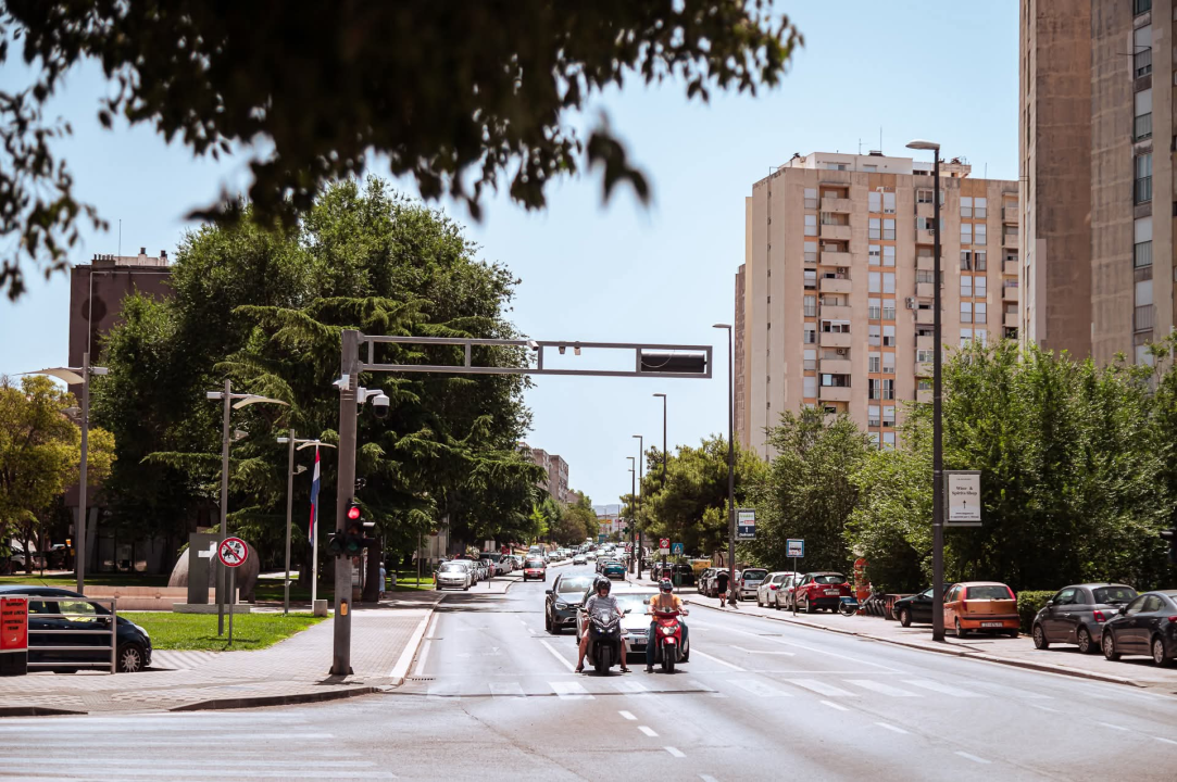 Baldekin 2 i 3: Simbol šibenskog duha, spoj sporta, obrazovanja i sjećanja