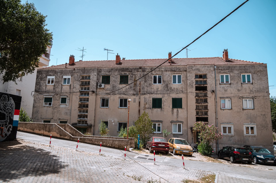 Baldekin 2 i 3: Simbol šibenskog duha, spoj sporta, obrazovanja i sjećanja