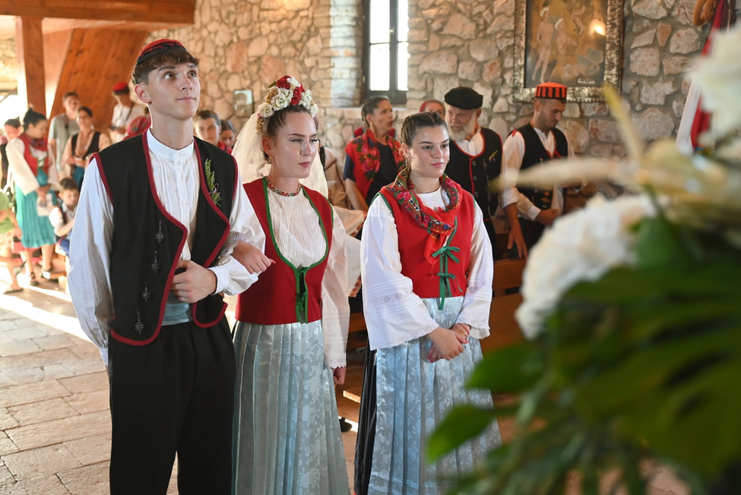 Murterski pir i ove godine oduševio mještane i goste