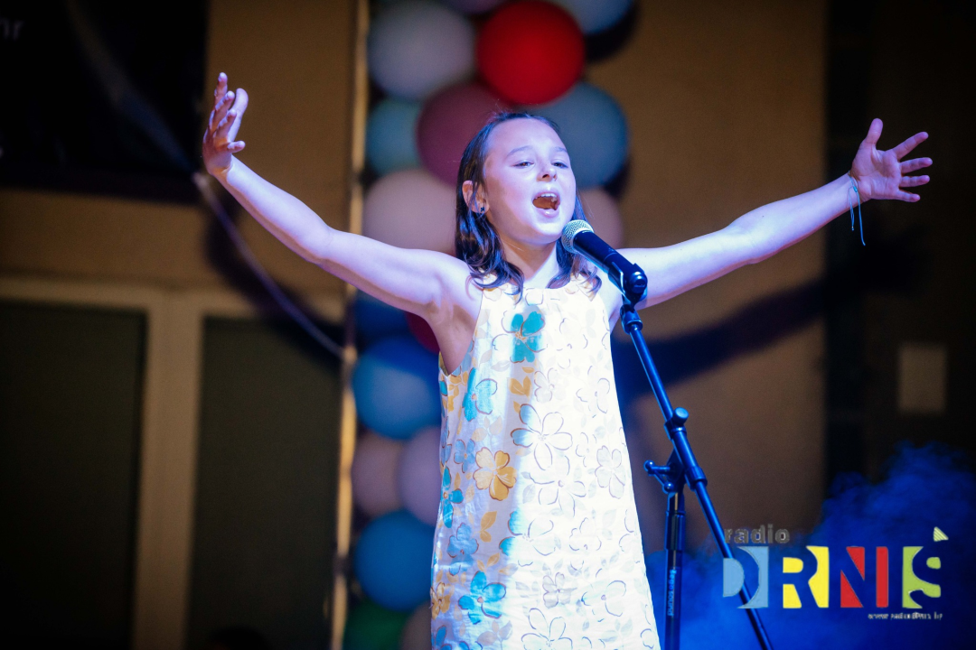 U Drnišu održan 5. Minifest, dječje pjevačko natjecanje