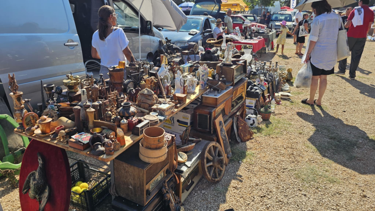 Ni vrućine nisu spriječile masu ljudi da obilježe 'sveti deseti'