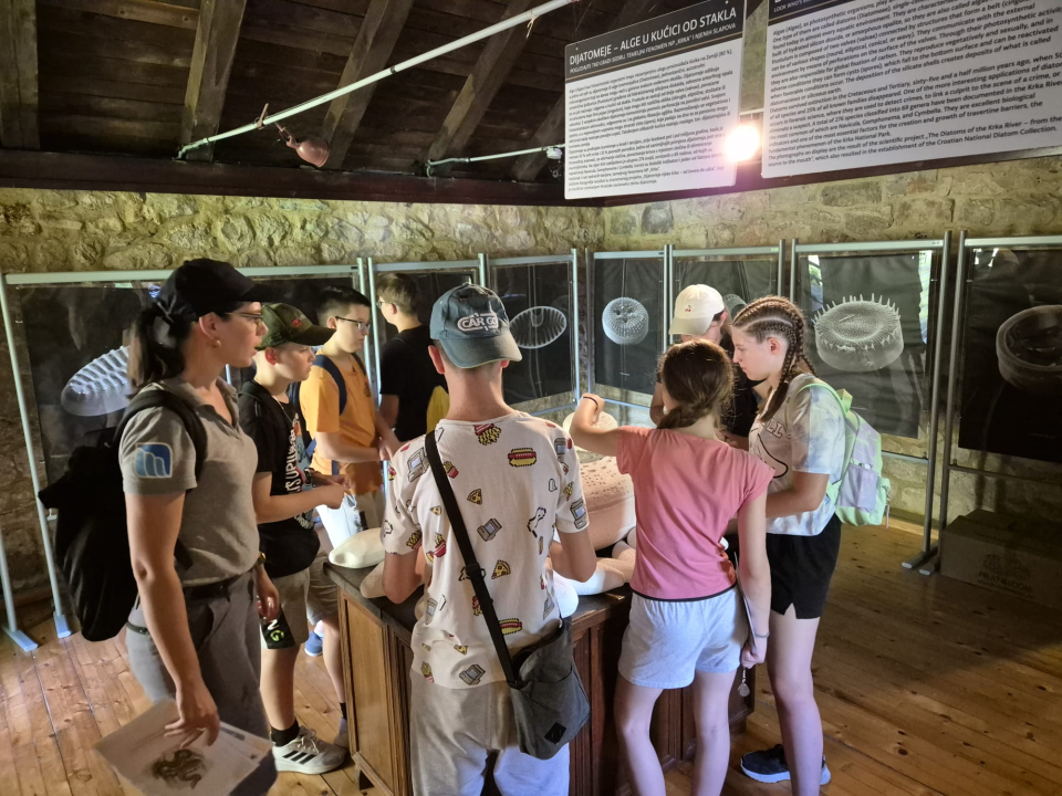 Mladi čuvari prirode okupili se u NP Krka na edukativnoj radionici