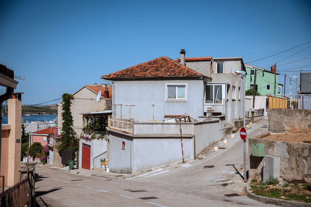 Križ - Od nekadašnjeg pustog brda do obiteljske četvrti