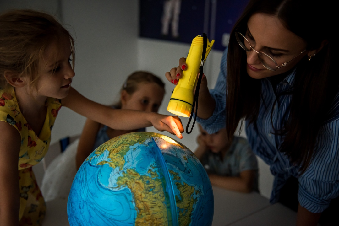 FOTO Želite da vaše dijete bude na vrijeme spremno za školu? Udarite temelje sretnog školovanja uz program Malac Sveznalac 