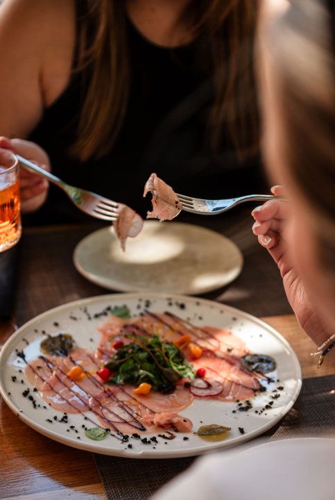 Ručak u srcu Šibenika: Četiri restorana koja vrijedi posjetiti!