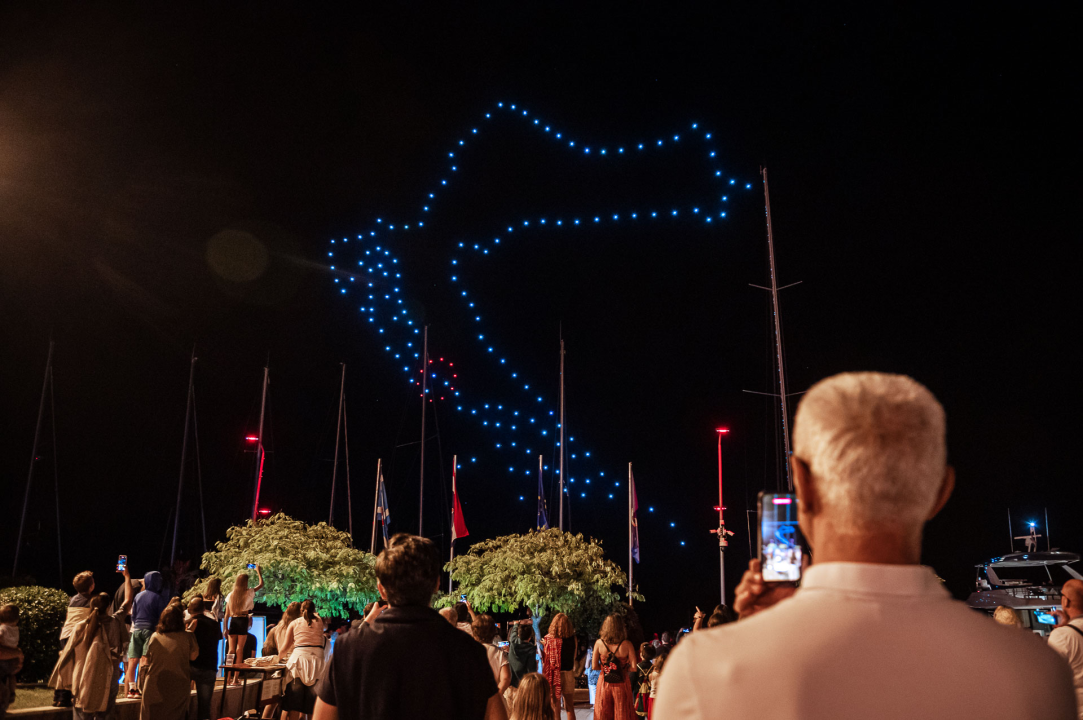 Šibenik impresivnim dron showom obilježio jubilarno izdanje manifestacije Light is life